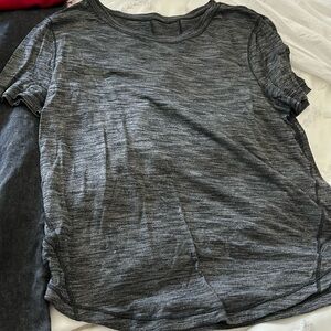 Lululemon workout tee